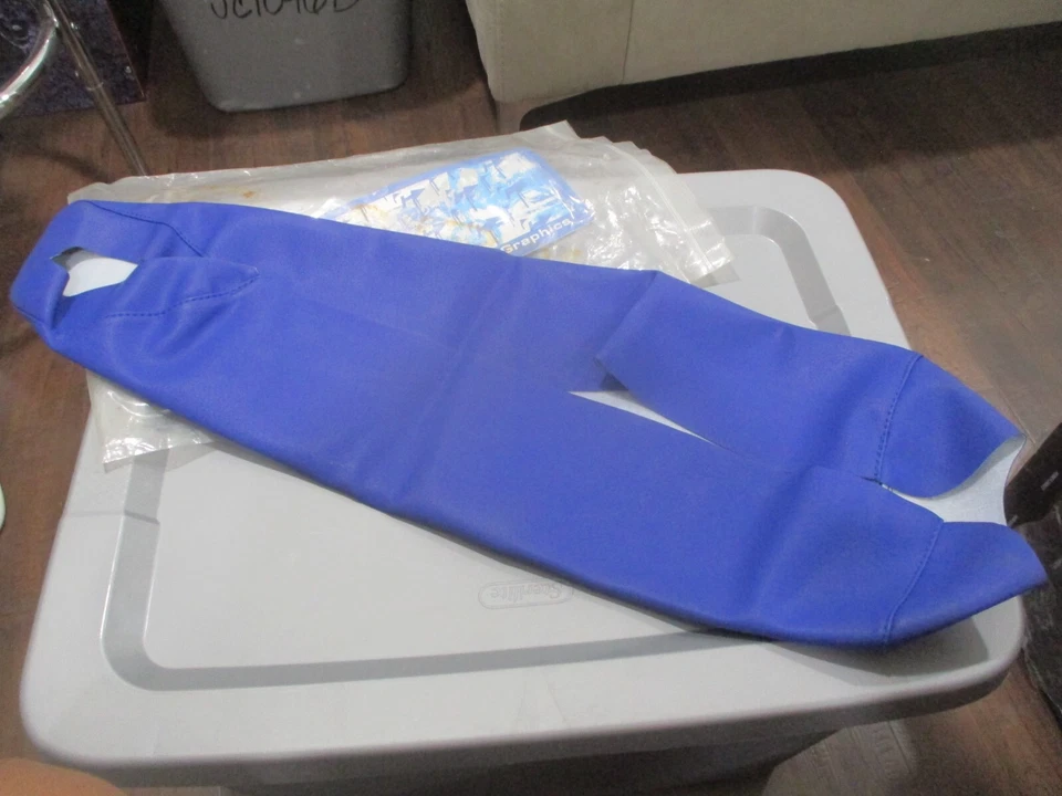 NOS Ceet Honda Blue Seat Cover 1983-1984 XR350 XR500 # XR042 - Image 4 of 4