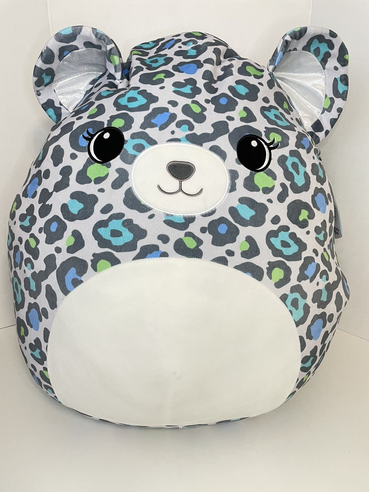 how to clean a stuffed bear