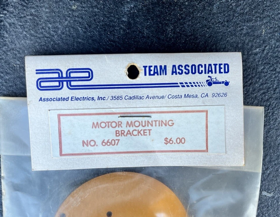 Team Associated RC10 RC 1:10 Motor Mounting Bracket #6607 Anodized Orange NEW - Image 2 of 4