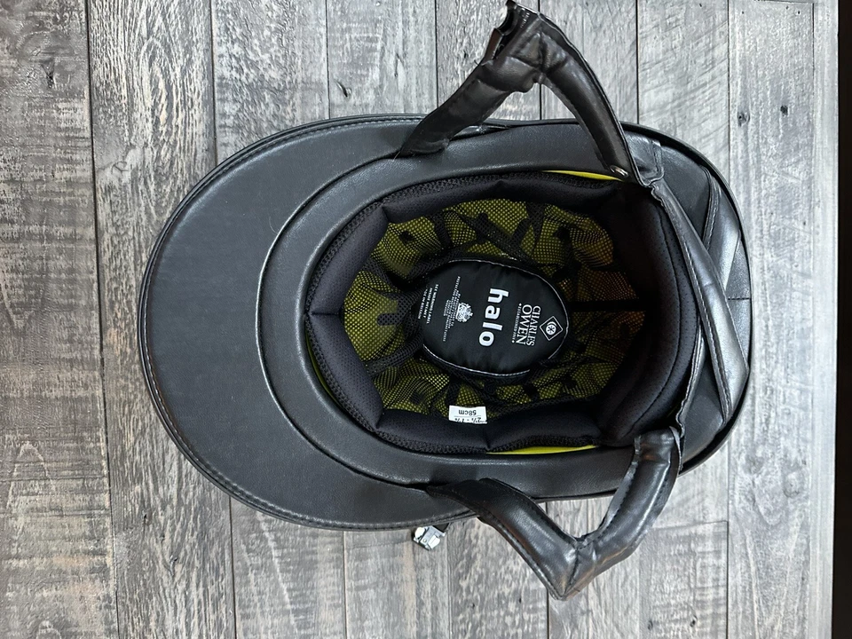 Charles Owen Horseback Riding Helmet,Black W/Platinum Ring,Worn Only A Few Times - Изображение 4 из 4