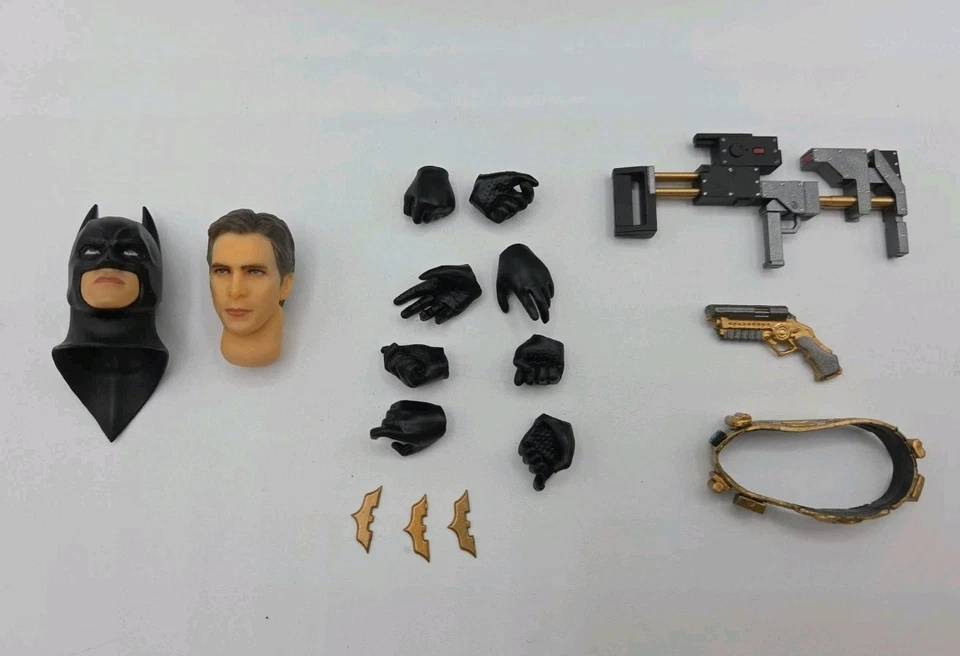 Mafex Nº053 BATMAN Ver. 3.0 DC The Dark Knight Trilogy Medicom incompleto LEER Foto 2 de 4