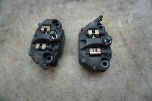 15 KAWASAKI 636 ZX6 ZX 6 FRONT BRAKE CALIPERS E-545