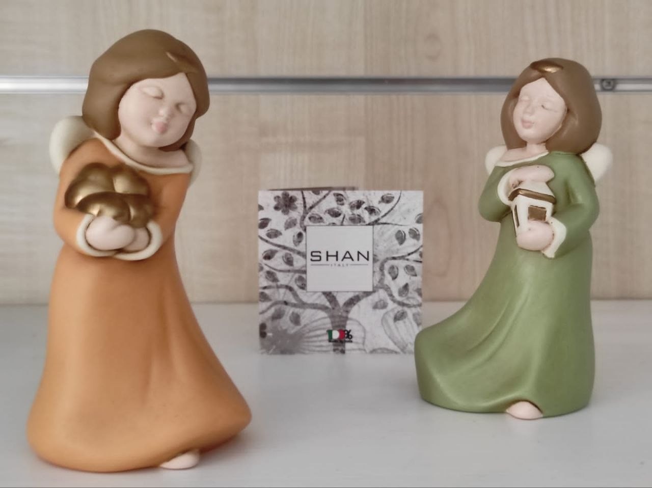 Shan Coppia Angeli Ceramica Colorata 13 cm