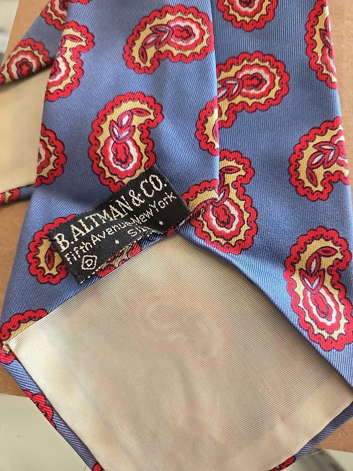 Juego de corbata y pajarita de seda vintage Baltman & Co Fifth Avenue Foto 2 de 3