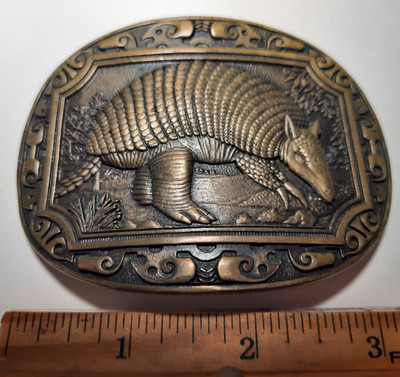 Vintage The Armadillo ''Near Mint AMD Award Design Metals Brass Heavy Belt Buckle