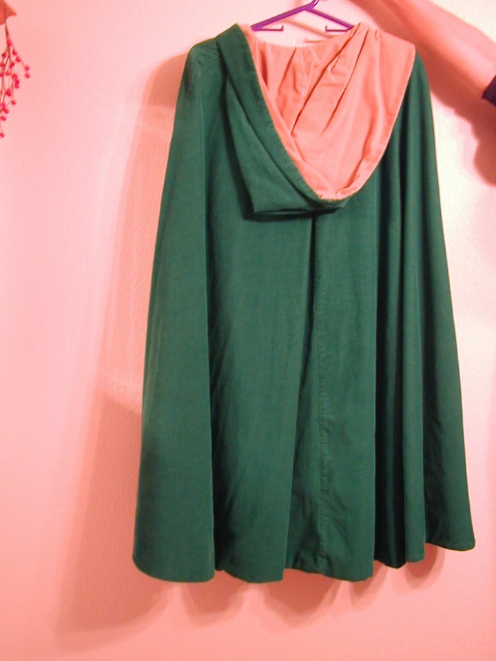 CAPA VINTAGE 1993 RENACIMIENTO FAIRE VERDE TOSTADO CON CAPUCHA TALLA ÚNICA HECHA A MANO XLNT Foto 2 de 4