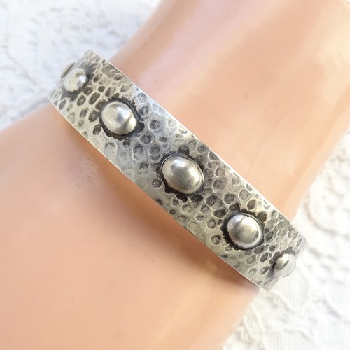 Vintage Southwestern Hand Hammered Artisan Sterling Silver Cuff Bracelet 5 7/8in