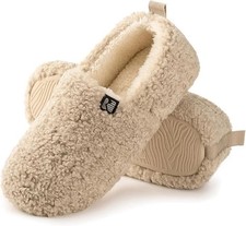 ROCKDOVE FAUX SHEARLING CLOSED BACK SLIPPER W/MEMORY FOAM SIZE 8. NEW