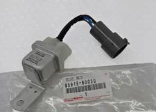 TOYOTA Genuine Land Cruiser Main Relay 85915-60030 OEM