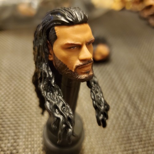 Mattel WWE Elite Roman Reigns (schwarzes Haar) Kopfskulptur maßgeschneidertes Futterteil