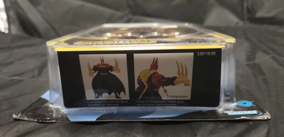 Guantelete de Asalto Batman - Leyendas del Caballero Oscuro Serie Coleccionista Premium Foto 3 de 3