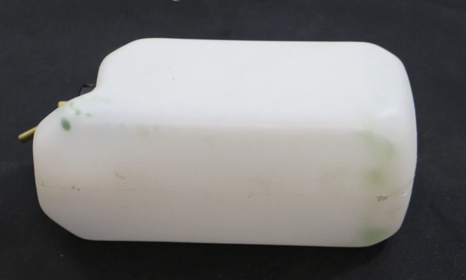 Du-Bro Remote Control Polyethylene 8oz Glow Fuel Tank Model S-8 - Image 4 of 4