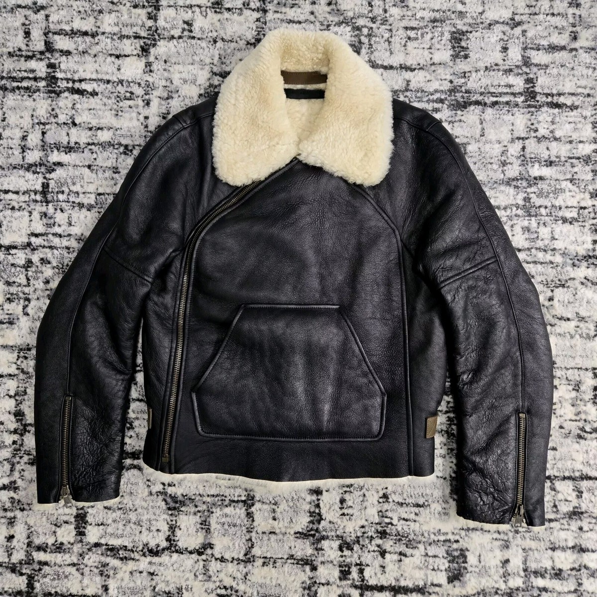 レザージャケット・コート ALEXANDER McQUEEN LEATHER OVERSIZE AVIATOR JACKET Alexander McQueen Leather Shearling Jacket Medium Italy