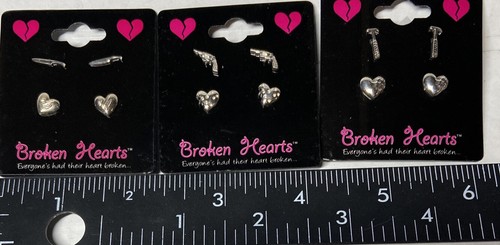 Novelty Stud Pierced Earring Lot Guns Knives Hammers & Broken Hearts 6 Pairs nos - Picture 5 of 5
