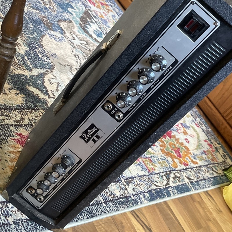 Vintage Kustom 11-B Bass Head Powers On Not Been Tested
