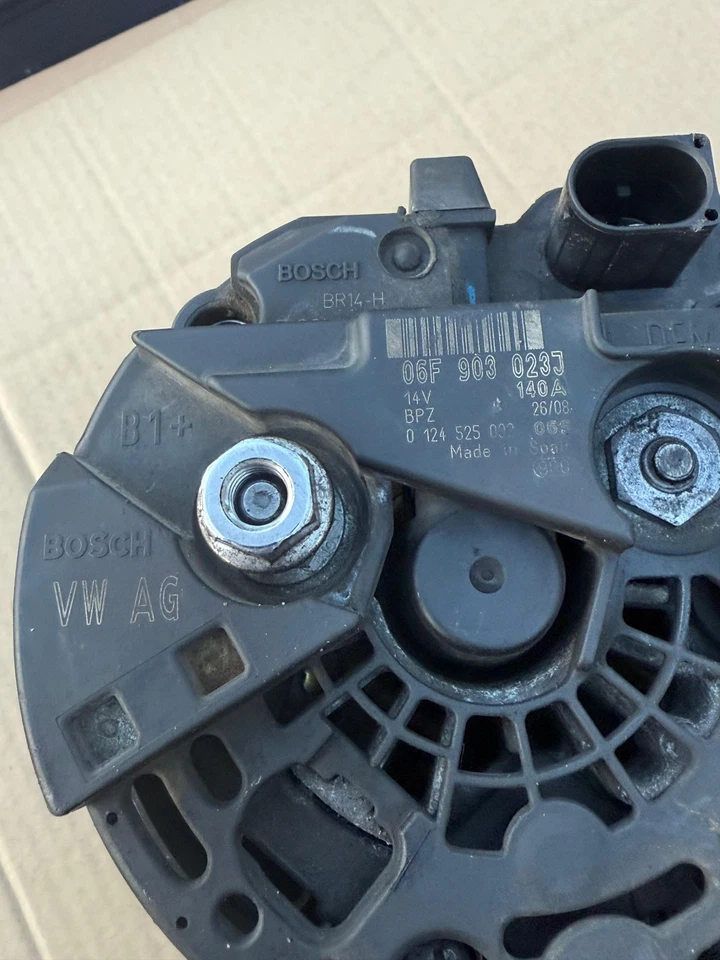AUDI A4 TT 2.0 TDI 140A 14V ALTERNATOR 06F903023J  GENUINE - Image 2 of 3