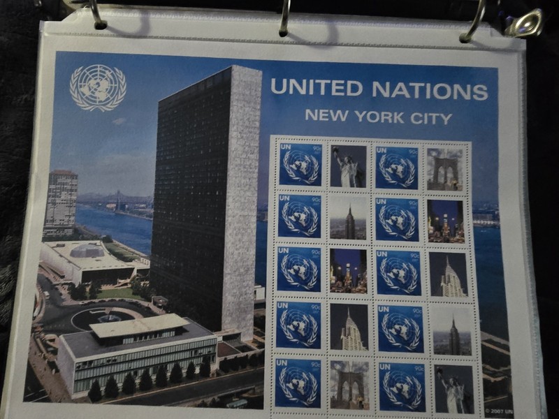UN Personalized Stamp MNH Full Sheet (2007-5) Greetings from UN Sheet 10+Labels