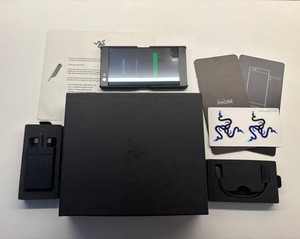 Razer Phone RZ35-0215 - 64GB (entsperrt) Smartphone mit Original Zubehör