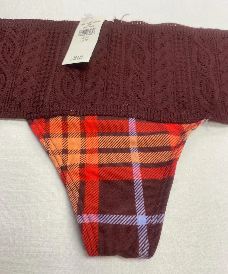 Ropa interior tanga de encaje con cable de algodón Aerie Foto 2 de 4