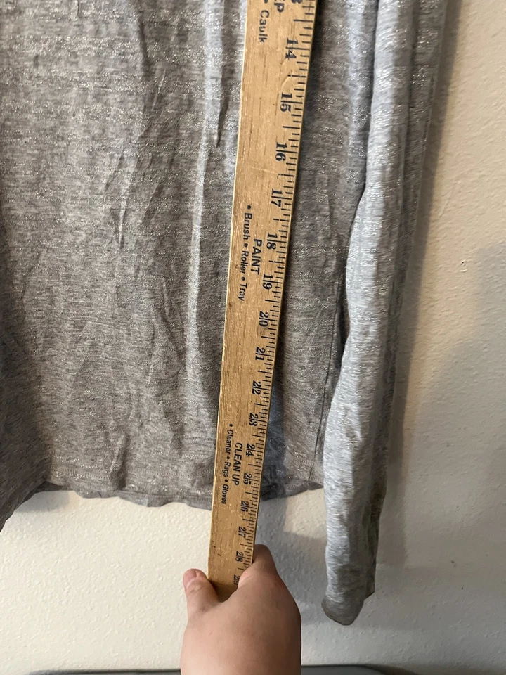 Talbots The Talbots Tee Size Large Gray Solid Long Sleeve T-Shirt Crew - Image 4 of 4