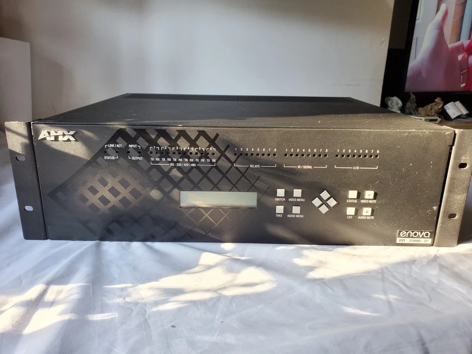 AMX DVX-3156HD-SP  / FG  1905 22 - 10x4 All In One Presentation Switcher  - Image 2 of 4