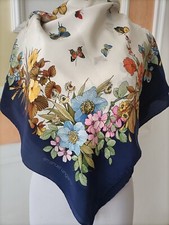 Emanuel Ungaro foulard vintage in seta.