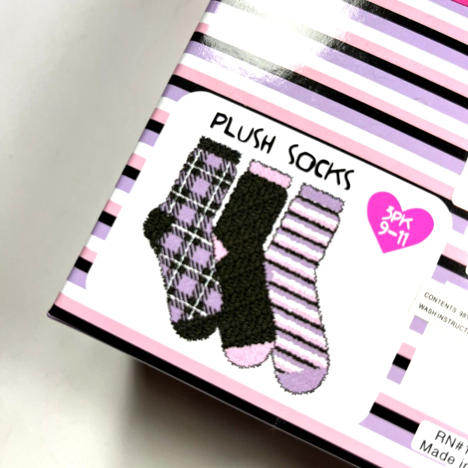 Nuevo con etiquetas Betsey Johnson 2 juegos de caja (6 pares) calcetines de regalo felpa tripulación rayas leopardo Foto 4 de 4