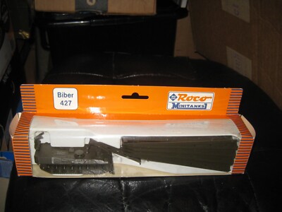 Mint in box Biber Bridging Tank by Roco in 1/87 scale #427