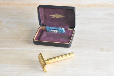 Vintage Rare Gold toned Gillette Authentic Safety Razor/ ORG. USA in ORG BOX/g2