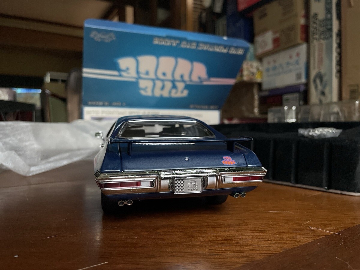 GMP 1/18 Scale Diecast 8047 - 1970 Pontiac GTO The Judge - Blue In