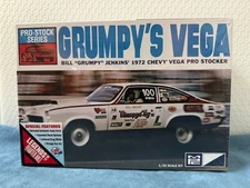 MPC 1972 Chevy Vega Pro Stocker  1/25 Model Kit MPC877