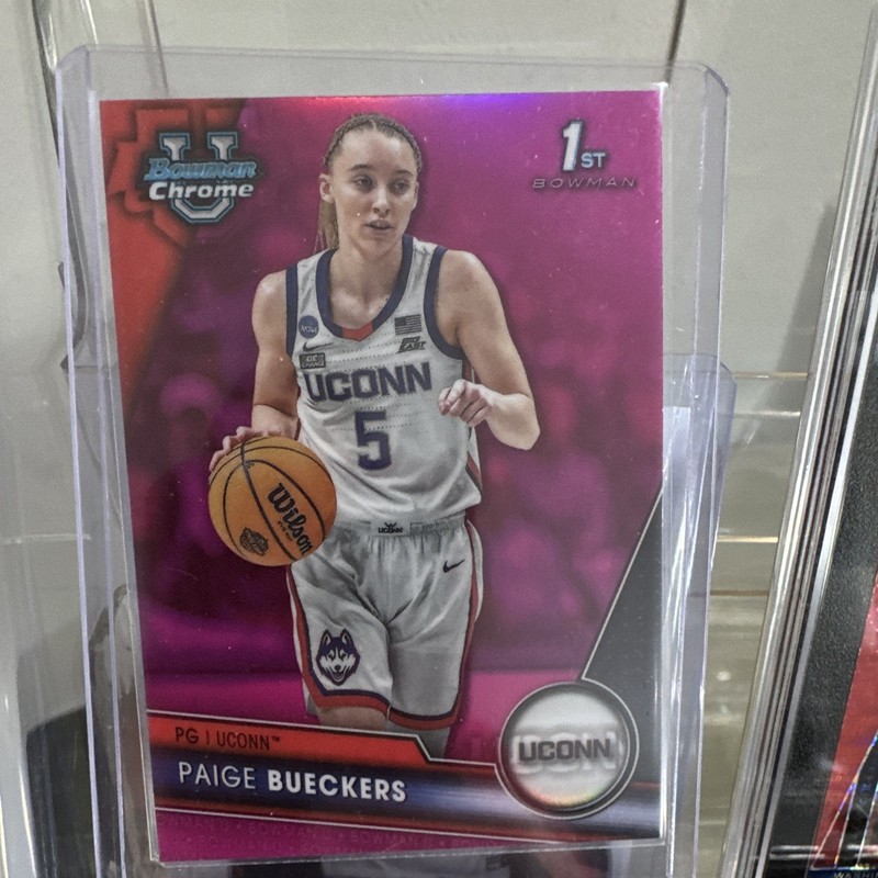 Topps 2023-24 Bowman University Chrome 1st Bowman Paige Bueckers #90 UConn