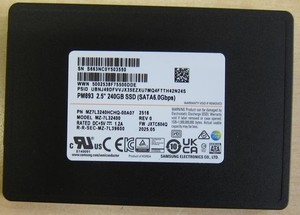 240 GB Samsung PM893 MZ7L3240HCHQ-00A07 SATA SSD