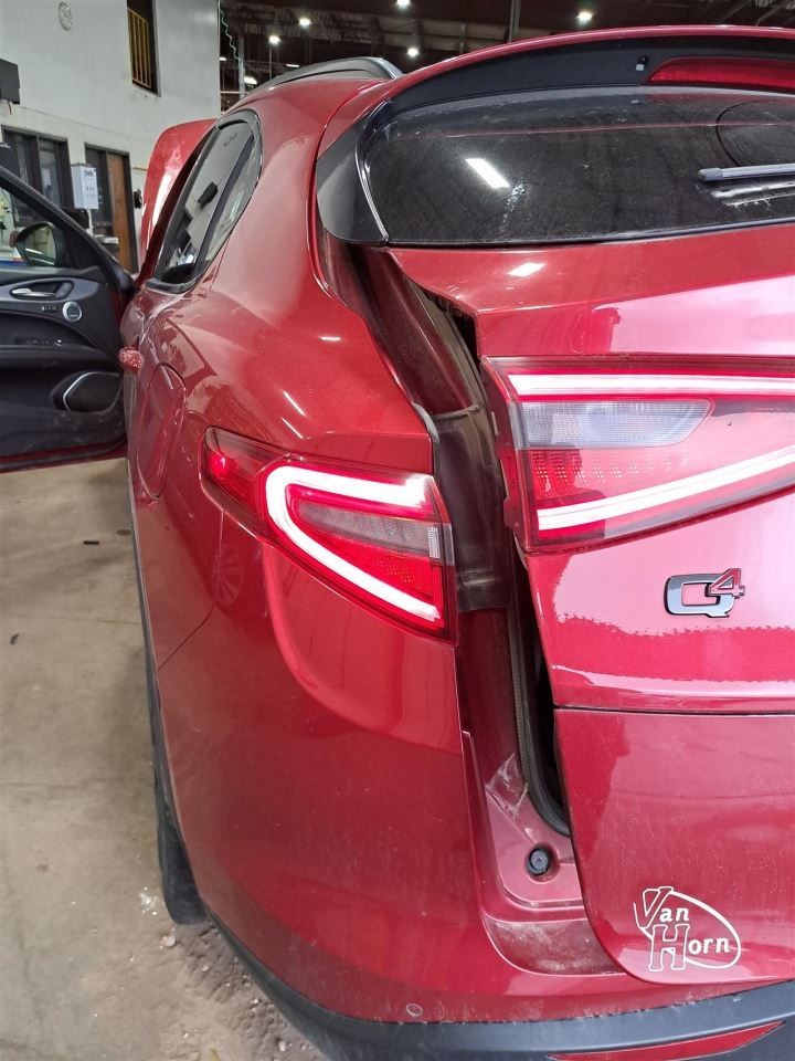 2018-2023 Alfa Romeo Stelvio Left Driver Tail Light Quarter Panel Mounted Oem