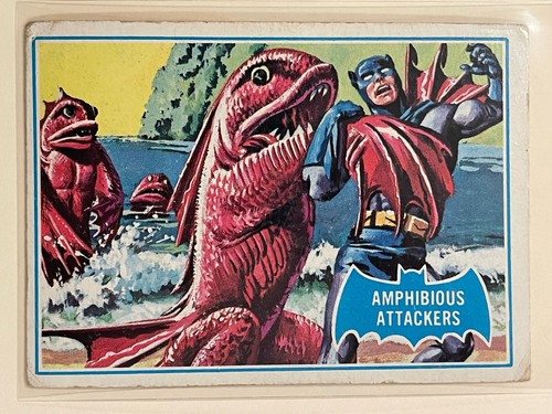 1966 Topps Batman Blue Bat #10B Amphibious Attackers