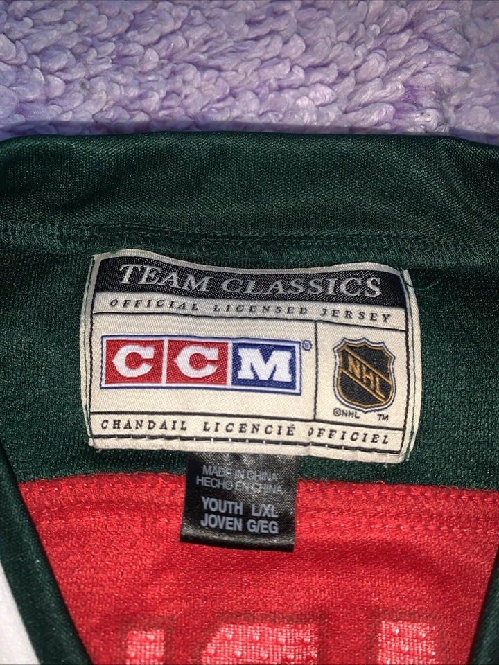 CCM New Jersey Devils Zach Parise #9 Red /Green Hockey Jersey Youth Size L / XL - Image 3 of 3