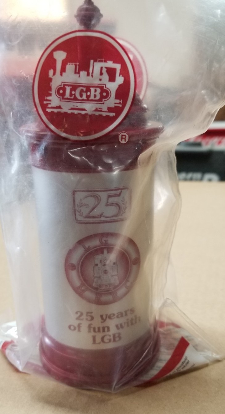 LGB 50833 -  25th Anniversary Plastic Bank. In Original packaging. 
