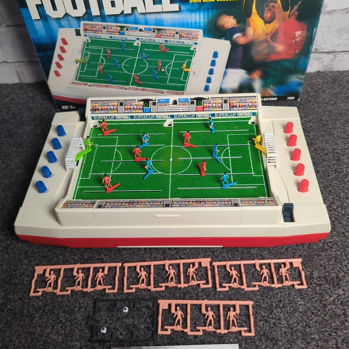 TOMY トミー SUPERCUP SOCCER スーパーカップサッカー Classic 80s Toy Review: Tomy Super Cup Football! - YouTube