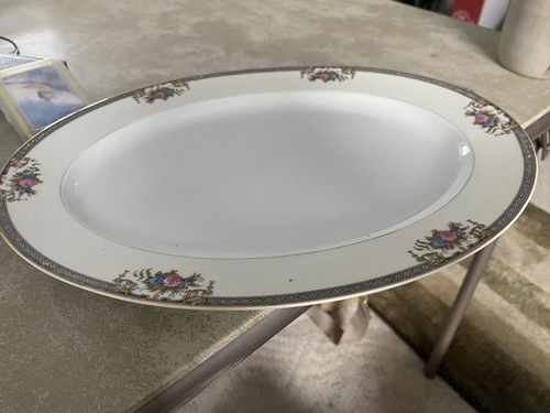 Nora Taki 14 Inch Oval Platter In Grassmere Pattern Gorgeous - Picture 2 of 3