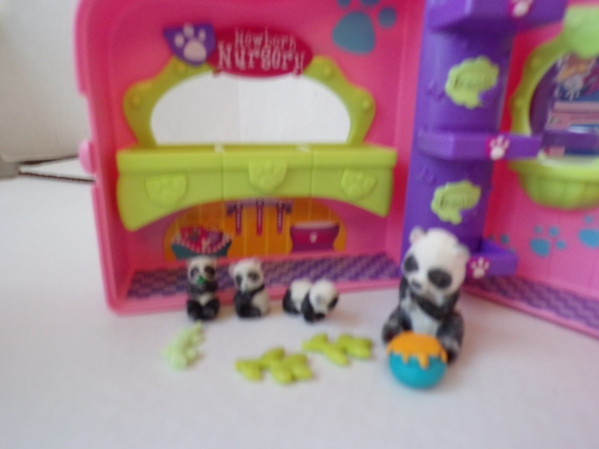 Puppy In My Pocket Playset~Fuzzy Black White Mommy Panda Bear Her