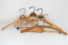 VTG Wooden Hangers One Hand Ruvel's Whitney Andover Reed Jim Irelan Wishbone