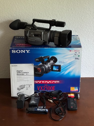 Sony DCR VX2100E CCD Digital Video Recorder Camera
