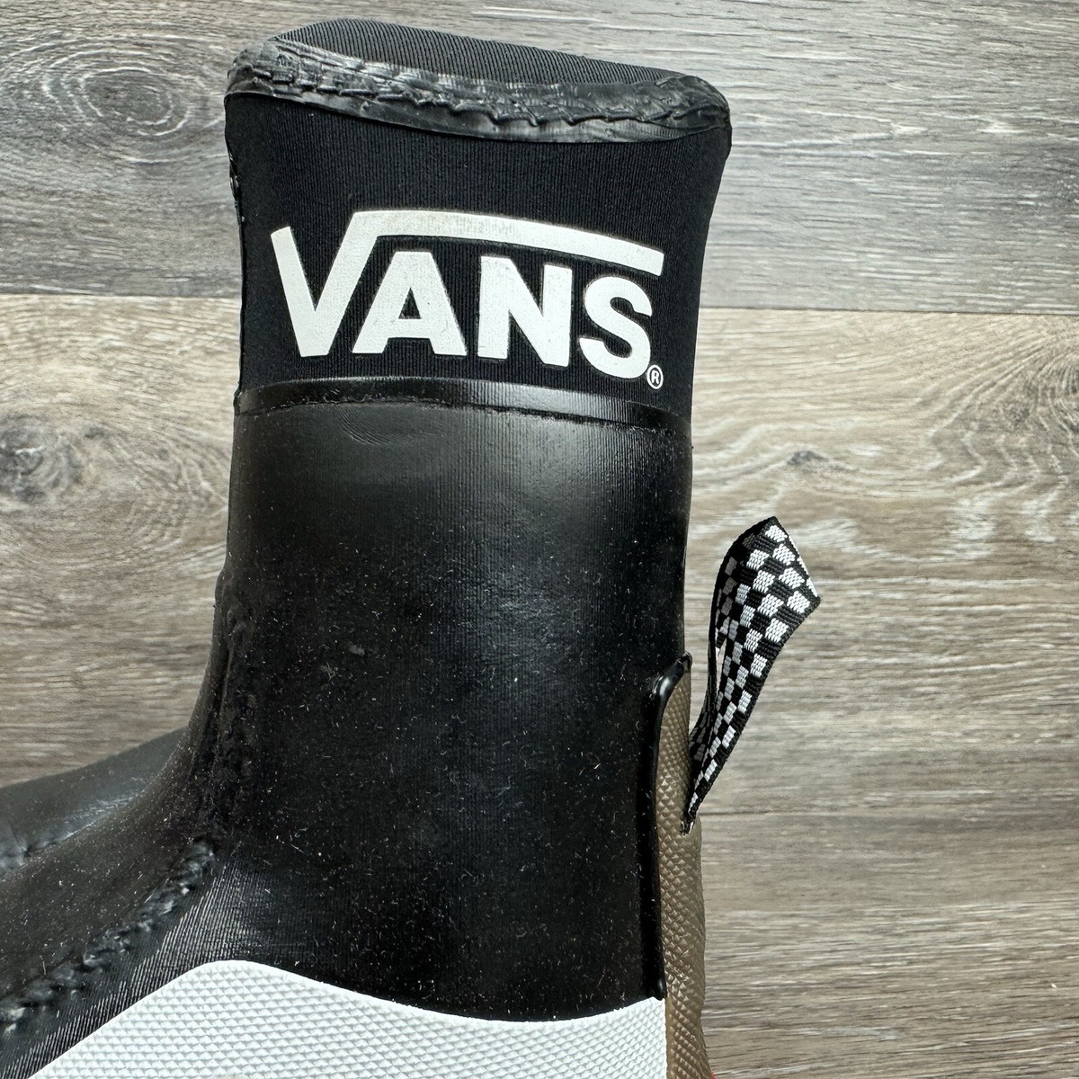 Vans Surf Boot 2 Hi V 5MM - 9.0 Men / 10.5 Women VANS - SURF BOOT 2 HI 5MM | Shop at PUKAS SURF SHOP main image 3