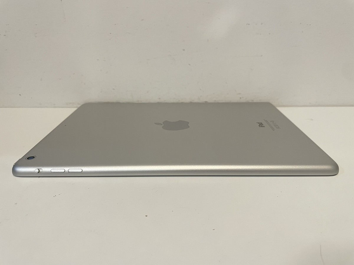 Apple iPad Air 1st Generation 16GB Wi-Fi | 9.7in | Silver | 1GB