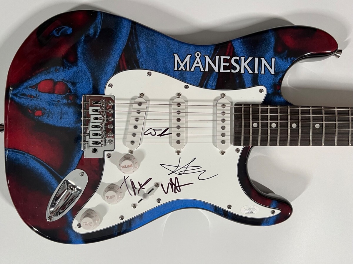 Damiano David （Maneskin マネスキン）直筆サイン入り限定版 Damiano David （Maneskin マネスキン）直筆サイン入り限定版
