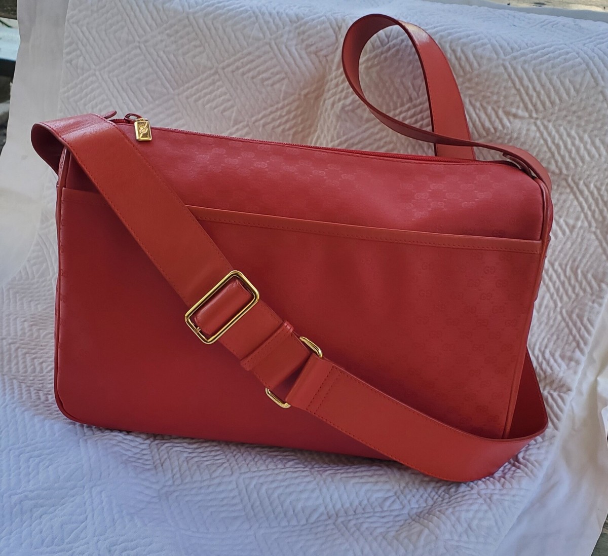 GUCCI Business Shoulder Bag RED Micro GG Supreme UNISEX