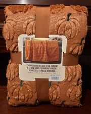 VIRAL TIK TOK COSTCO FAUX FUR HALLOWEEN FALL THROW PUMPKIN NEW