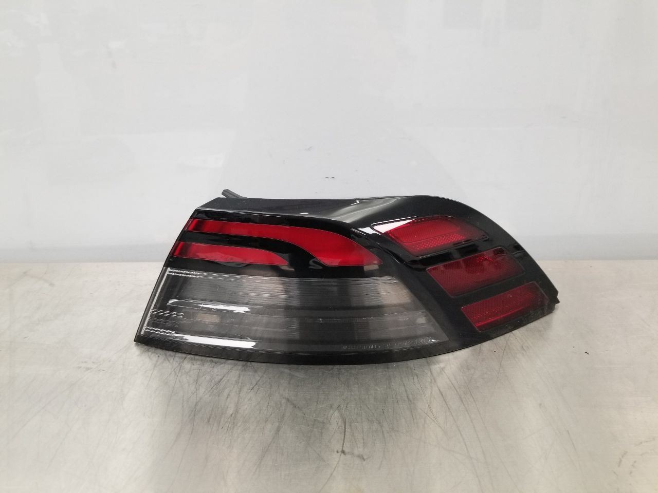 23 HONDA ACCORD TAIL LIGHT LAMP OEM QUARTER PANEL MOUNTED RIGHT PASSENGER