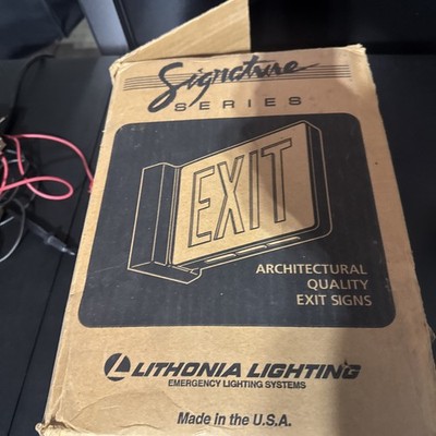 Lithonia Lighting LE S W 1 R Signature Die-Cast Aluminum Exit Sign 219Y7C