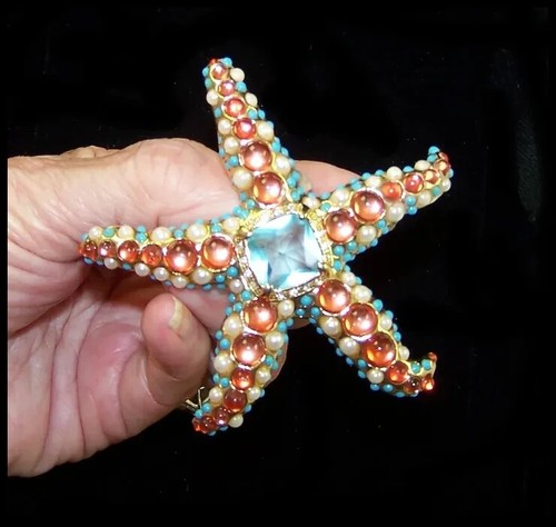 KJL KENNETH J. LANE Coral Turquoise Pearl Starfish Pin & Clip Earrings Set - Picture 6 of 19